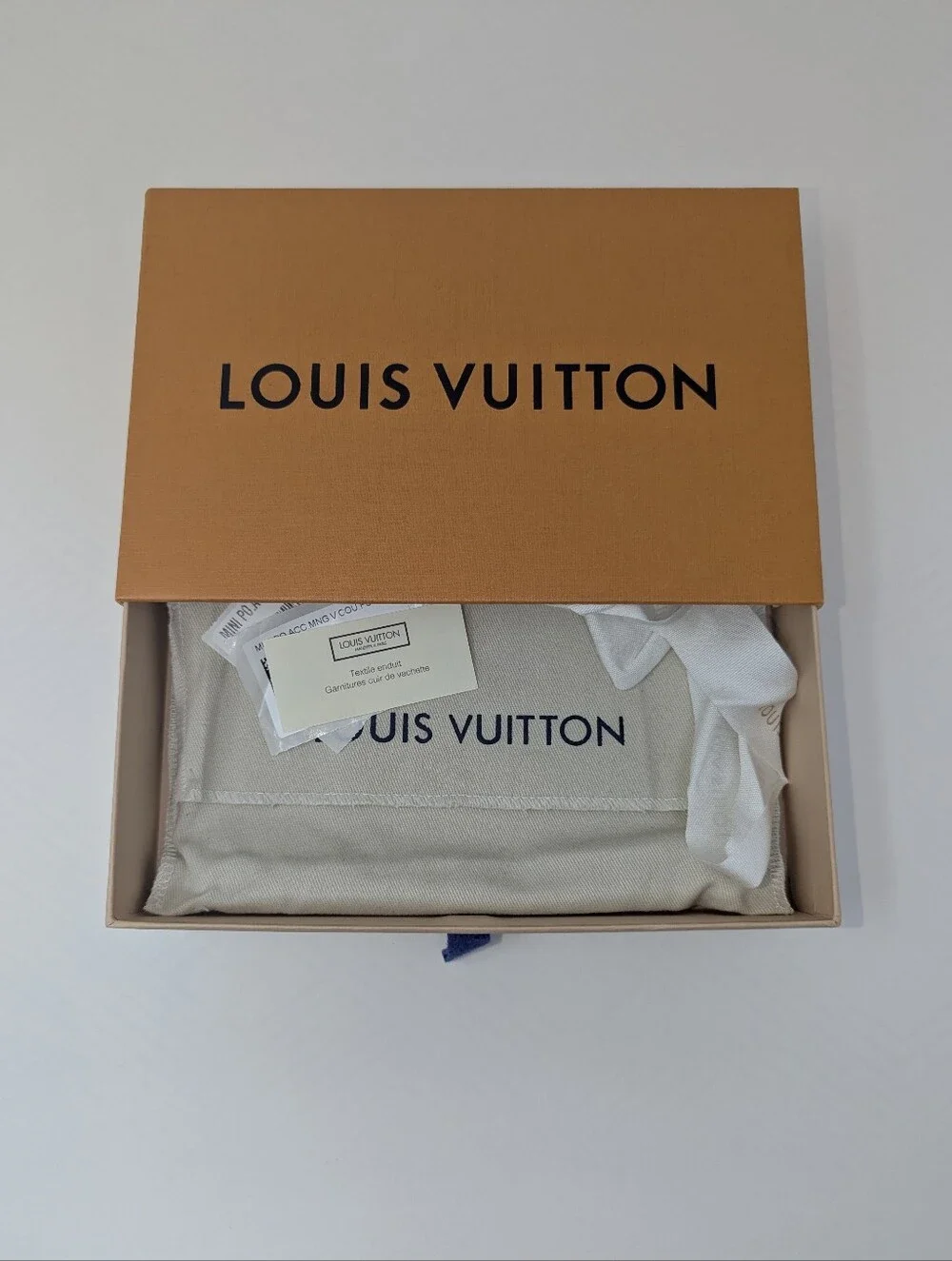LV Monogram Mini Pochette Accessoires Christmas Holiday Edition 2019 - Picture 9 of 9